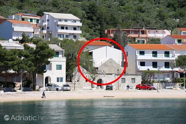 Property - Apartments 10033 Property Igrane (Makarska) - Accommodation 10033 - Apartments near sea with pebble beach.