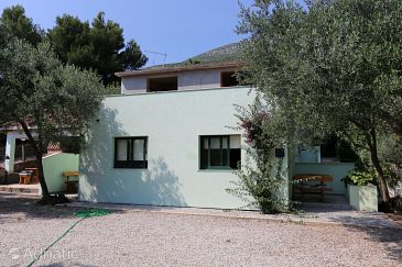 Property - Apartments 10201 Property Mokalo (Pelješac) - Accommodation 10201 - Apartments near sea with pebble beach.
