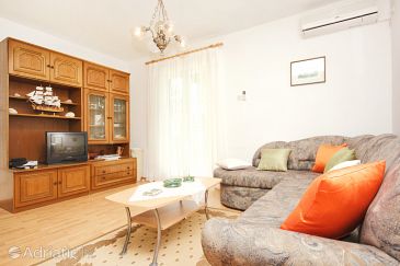 Living room Viganj, Living room u smještaju tipa house, dostupna klima, dopusteni kucni ljubimci i WIFI.