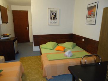 Bedroom Krilo Jesenice, Bedroom u smještaju tipa room, dostupna klima, dopusteni kucni ljubimci i WIFI.