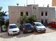 Parking lot - Apartments 10305 Parking lot Stanići (Omiš) - Accommodation 10305 - Apartments near sea with pebble beach.