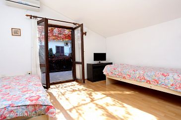 Apartment A-10340-a - Apartments Arbanija (Čiovo) - 10340