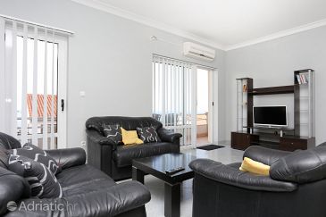 Apartment A-10348-a - Apartments Podstrana (Split) - 10348