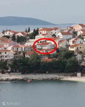 Property - Apartments 1071 Property Bušinci (Čiovo) - Accommodation 1071 - Apartments near sea with pebble beach.