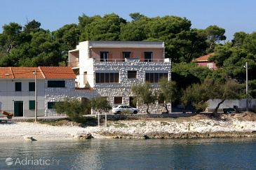 Property - Apartments 1096 Property Slatine (Čiovo) - Accommodation 1096 - Apartments near sea with pebble beach.