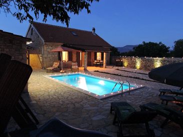 Property - Vacation Rentals 11337 Property Gluići (Krka) - Accommodation 11337 - Vacation Rentals with pebble beach.