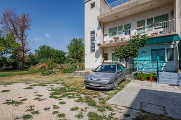 Property - Apartments 11352 Property Kaštel Stari (Kaštela) - Accommodation 11352 - Apartments near sea with pebble beach.