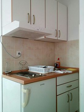Kitchen Drvenik Donja vala, Kitchen u smještaju tipa studio-apartment, WIFI.