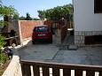 Parking lot - Apartments 203 Parking lot Košljun (Pag) - Accommodation 203 - Apartments near sea with pebble beach.