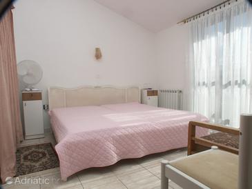 Bedroom Premantura, Bedroom u smještaju tipa room, dopusteni kucni ljubimci.