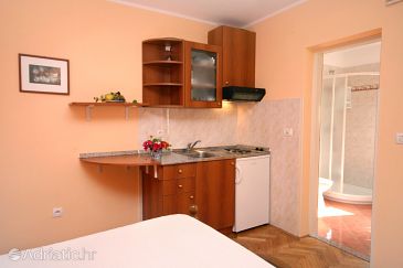 Kitchen Rovinj, Kitchen u smještaju tipa studio-apartment, WIFI.