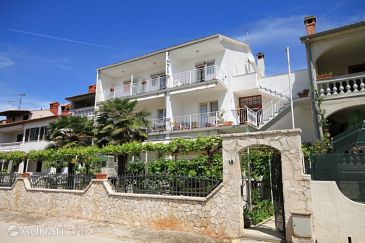 Property - Apartments and Rooms 2296 Property Fažana (Fažana) - Accommodation 2296 - Apartments and Rooms with pebble beach.
