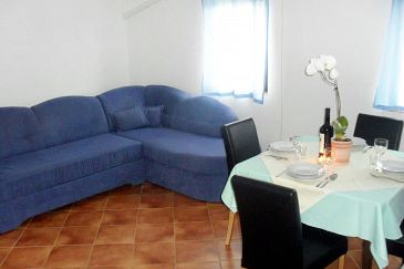 Living room Valbandon, Living room u smještaju tipa apartment, dostupna klima i WIFI.