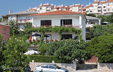 Property - Apartments 2421 Property Novi Vinodolski (Novi Vinodolski) - Accommodation 2421 - Apartments with pebble beach.