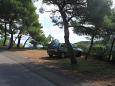 Parking lot - Apartments 2469 Parking lot Rukavac (Vis) - Accommodation 2469 - Apartments with pebble beach.