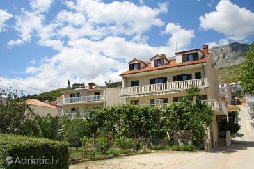Property - Rooms 2729 Property Duće (Omiš) - Accommodation 2729 - Rooms near sea with sandy beach.