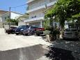 Parking lot - Apartments 2798 Parking lot Omiš (Omiš) - Accommodation 2798 - Apartments near sea with pebble beach.