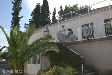 Property - Apartments 2847 Property Sutivan (Brač) - Accommodation 2847 - Apartments with pebble beach.