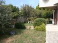 Courtyard - Apartments 2877 Courtyard Bol (Brač) - Accommodation 2877 - Apartments near sea with pebble beach.
