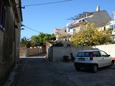 Parking lot - Apartments 2881 Parking lot Bol (Brač) - Accommodation 2881 - Apartments near sea with pebble beach.