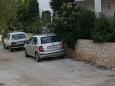 Parking lot - Apartments 2902 Parking lot Mirca (Brač) - Accommodation 2902 - Apartments near sea with pebble beach.