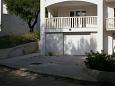 Parking lot - Apartments 2904 Parking lot Bol (Brač) - Accommodation 2904 - Apartments near sea with pebble beach.