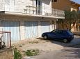 Parking lot - Apartments 2987 Parking lot Vinišće (Trogir) - Accommodation 2987 - Apartments with pebble beach.