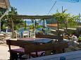 Courtyard - Rooms 3048 Courtyard Beli (Cres) - Accommodation 3048 - Rooms with pebble beach.