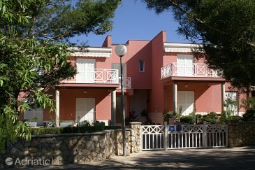 Property - Apartments 3082 Property Šimuni (Pag) - Accommodation 3082 - Apartments near sea with pebble beach.