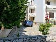 Parking lot - Apartments 3084 Parking lot Mandre (Pag) - Accommodation 3084 - Apartments near sea with pebble beach.