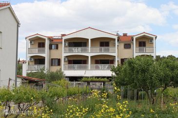 Property - Apartments 3282 Property Biograd na Moru (Biograd) - Accommodation 3282 - Apartments near sea with pebble beach.