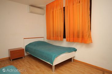 Bedroom Ubli, Bedroom u smještaju tipa room, dostupna klima i dopusteni kucni ljubimci.