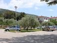 Parking lot - Rooms 3450 Parking lot Cres (Cres) - Accommodation 3450 - Rooms near sea with pebble beach.