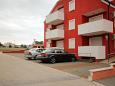 Parking lot - Apartments 3556 Parking lot Povljana (Pag) - Accommodation 3556 - Apartments with pebble beach.