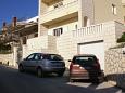 Parking lot - Apartments 4046 Parking lot Hvar (Hvar) - Accommodation 4046 - Apartments with pebble beach.