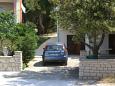 Parking lot - Apartments 4086 Parking lot Kustići (Pag) - Accommodation 4086 - Apartments near sea with pebble beach.
