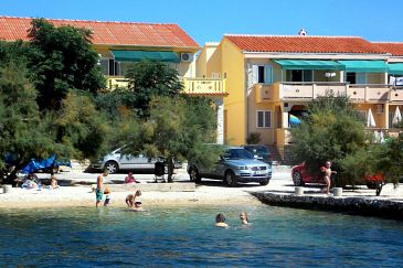Property - Apartments 4088 Property Kustići (Pag) - Accommodation 4088 - Apartments near sea with pebble beach.
