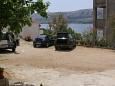 Parking lot - Apartments 4130 Parking lot Zubovići (Pag) - Accommodation 4130 - Apartments near sea with sandy beach.