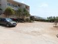 Parking lot - Rooms 4141 Parking lot Zubovići (Pag) - Accommodation 4141 - Rooms near sea with sandy beach.