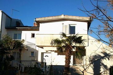 Property - Apartments 421 Property Malinska (Krk) - Accommodation 421 - Apartments with pebble beach.