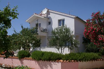 Property - Apartments 4236 Property Vodice (Vodice) - Accommodation 4236 - Apartments with pebble beach.