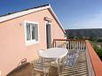 Terrace 1 Vlašići, Terrace 1 u smještaju tipa apartment, s pogledom na more.