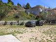 Parking lot - Apartments 4652 Parking lot Nemira (Omiš) - Accommodation 4652 - Apartments with pebble beach.