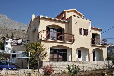 Property - Apartments 4852 Property Duće (Omiš) - Accommodation 4852 - Apartments near sea with sandy beach.