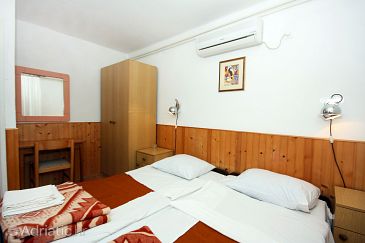 Bedroom Pomena, Bedroom u smještaju tipa room, dopusteni kucni ljubimci.