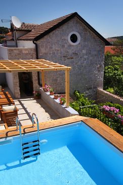 Property - Apartments 5087 Property Tisno (Murter) - Accommodation 5087 - Apartments near sea.