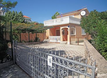 Property - Vacation Rentals 5124 Property Jezera (Murter) - Accommodation 5124 - Vacation Rentals with pebble beach.