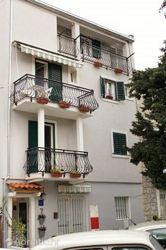 Property - Apartments and Rooms 5272 Property Split (Split) - Accommodation 5272 - Apartments and Rooms with sandy beach.