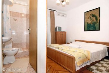 Bedroom Pag, Bedroom u smještaju tipa room, dostupna klima i WIFI.