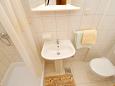 Bathroom 2 Krk, Bathroom 2 u smještaju tipa apartment, WIFI.